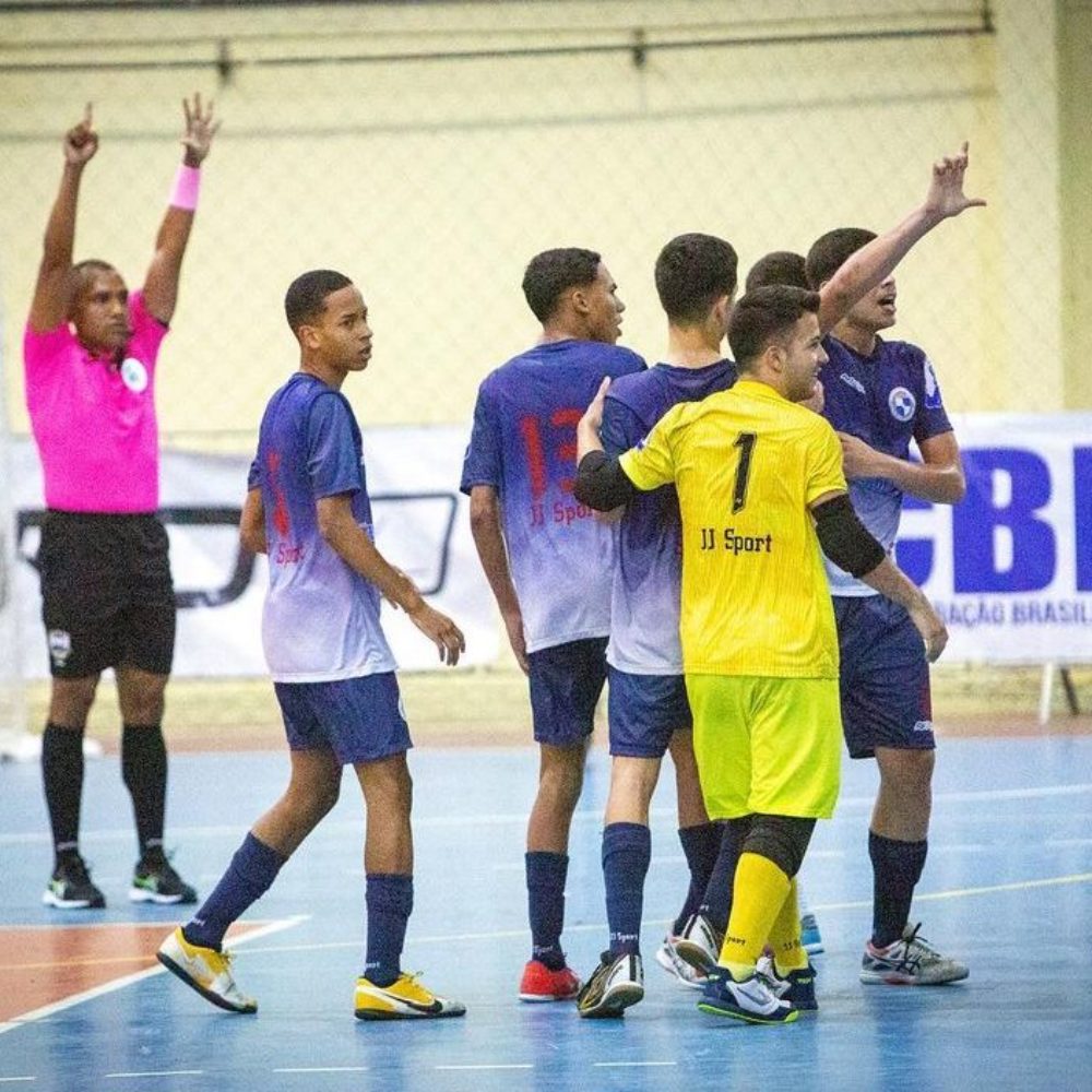 Futebol desperta sentimentos estranhos