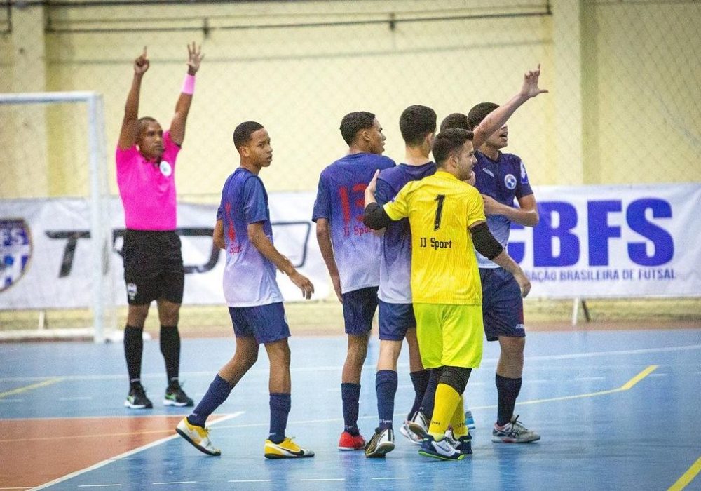 Futebol desperta sentimentos estranhos