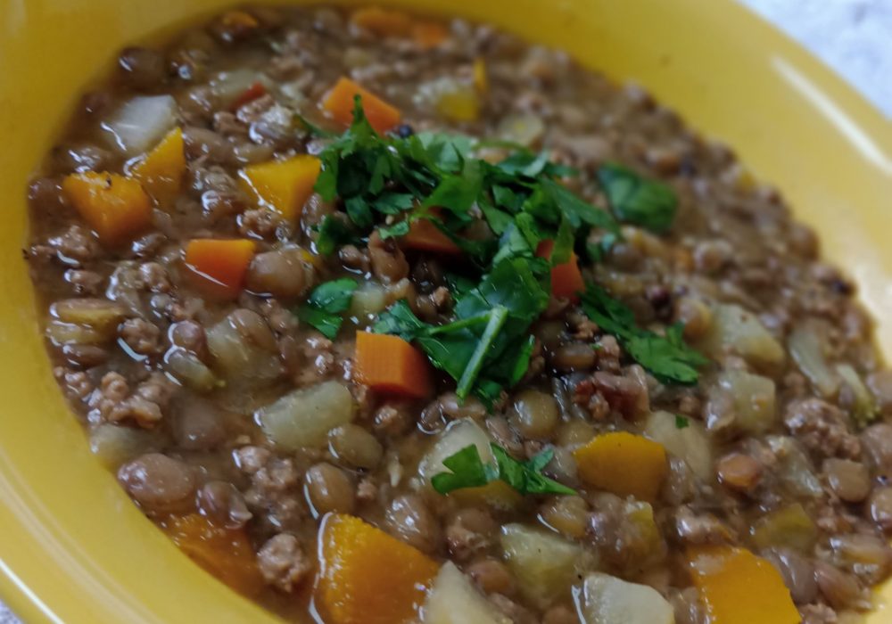 Sopa de Lentilha com Carne moída para atletas